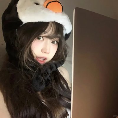 空庭雨打旧时灯